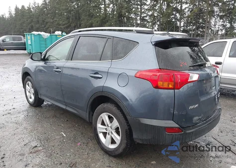 2014 Toyota Rav4 Xle z USA, uszkodzony, nr VIN JTMRFREV8ED050806